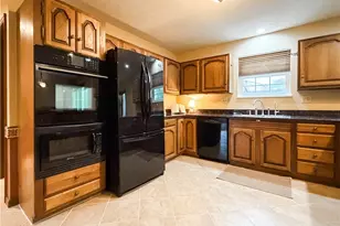87 Cummins St, Washington, WV 26181 - Photo 9