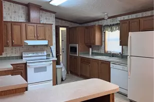 180 Pine St, Washington, WV 26181 - Photo 9