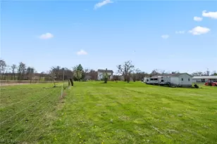 9669 Tallmadge Rd, Diamond, OH 44412 - Photo 23
