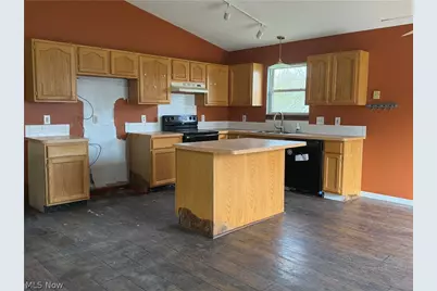 6623 Monroe Lane, North Ridgeville, OH 44039 - Photo 3