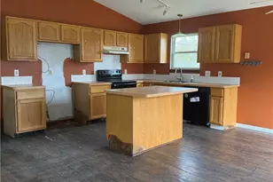 6623 Monroe Ln, North Ridgeville, OH 44039 - Photo 3