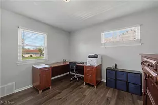 38346 Dolores Dr, Eastlake, OH 44095 - Photo 13