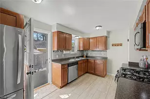 38346 Dolores Dr, Eastlake, OH 44095 - Photo 7