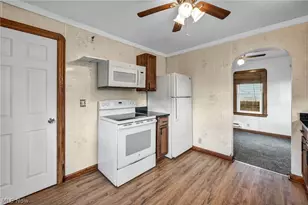 330 18th St, Elyria, OH 44035 - Photo 15
