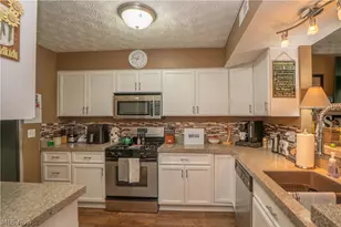 13667 Woodcroft Trce, North Royalton, OH 44133 - Photo 9