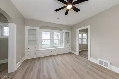 9711 Aetna Road, Loveland, OH 44105 - Photo 7