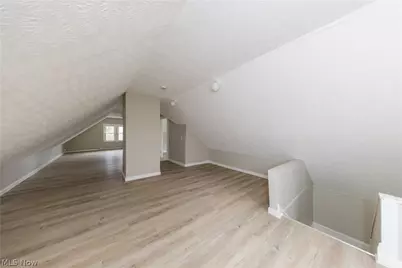 9711 Aetna Road, Loveland, OH 44105 - Photo 41