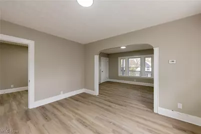 9711 Aetna Road, Loveland, OH 44105 - Photo 27