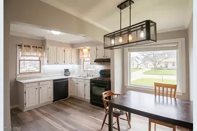 107 Renee Drive, Struthers, OH 44471 - Photo 5