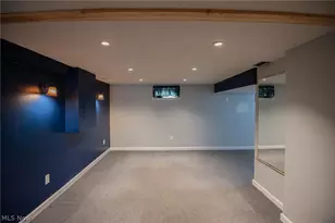 107 Renee Dr, Struthers, OH 44471 - Photo 13