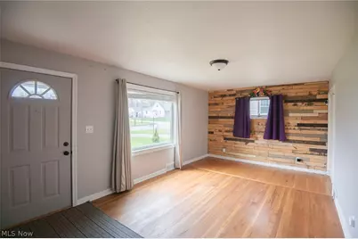 107 Renee Drive, Struthers, OH 44471 - Photo 3