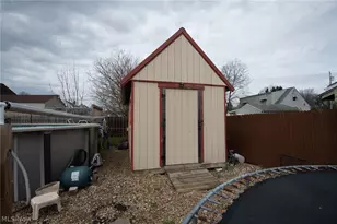 107 Renee Dr, Struthers, OH 44471 - Photo 19