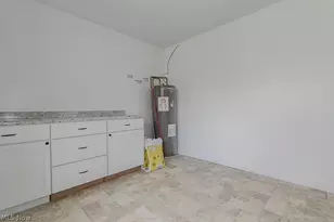 5829 Laskey Rd, Rome, OH 44085 - Photo 17