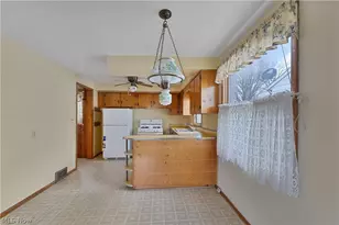1614 Country Club Ave, Youngstown, OH 44514 - Photo 7