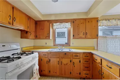 1614 Country Club Avenue, Youngstown, OH 44514 - Photo 11