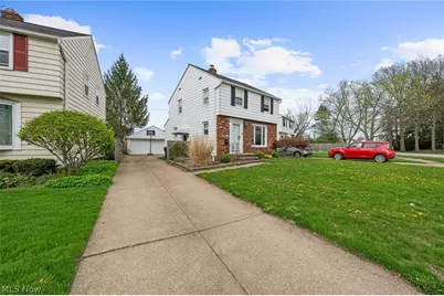 7906 Kenton Avenue, Parma, OH 44129 - Photo 3