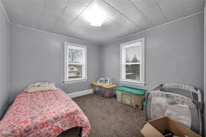 18950 Meredith Avenue, Euclid, OH 44119 - Photo 15