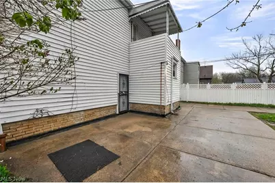 18950 Meredith Avenue, Euclid, OH 44119 - Photo 21