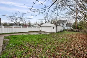 18950 Meredith Ave, Euclid, OH 44119 - Photo 7