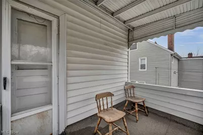 18950 Meredith Avenue, Euclid, OH 44119 - Photo 27