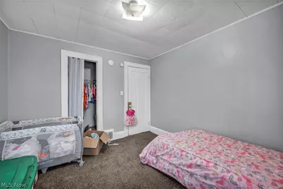 18950 Meredith Avenue, Euclid, OH 44119 - Photo 13