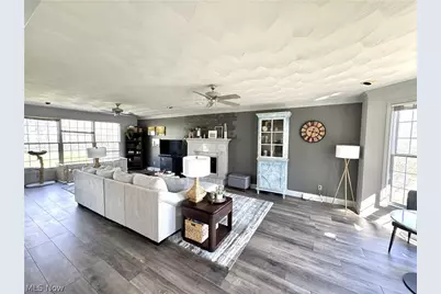 5840 Rosewood Drive, Youngstown, OH 44512 - Photo 11