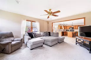 8105 Caymen Ct, Canfield, OH 44406 - Photo 35