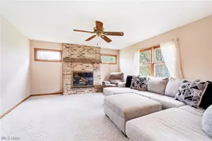 8105 Caymen Ct, Canfield, OH 44406 - Photo 33