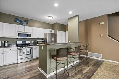 224 E Marina, Lorain, OH 44052 - Photo 5