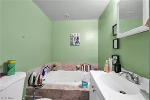 1476 W 107th St, Loveland, OH 44102 - Photo 23