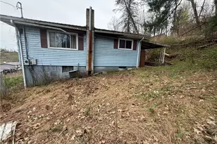 57212 Westlawn Ave, Martins Ferry, OH 43935 - Photo 3