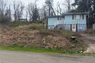 57212 Westlawn Ave, Martins Ferry, OH 43935 - Photo 9