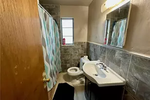 1166 E 176th St, Loveland, OH 44119 - Photo 9