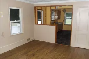 2456 E 37th St, Lorain, OH 44055 - Photo 3