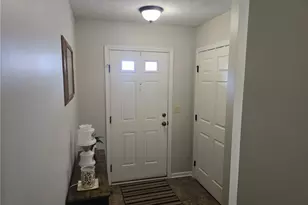 313 Breckenridge Ovl, Elyria, OH 44035 - Photo 3