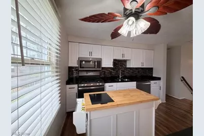 2324 Birch Trace, Austintown, OH 44515 - Photo 5