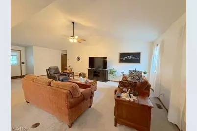 163 Bob Ed Harris Avenue SW, New Philadelphia, OH 44663 - Photo 11