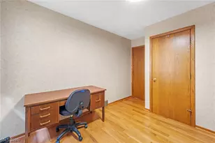 553 McNeil Dr, Sagamore Hills, OH 44067 - Photo 19