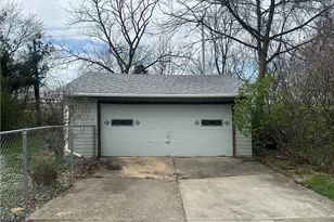 5040 E 88th St, Garfield Heights, OH 44125 - Photo 5