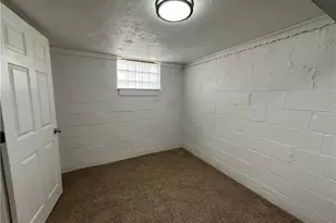 5040 E 88th St, Garfield Heights, OH 44125 - Photo 29