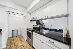 7981 Carriage Circle, Mentor, OH 44060 - Photo 11