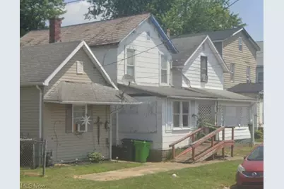 215 E 5th Street, Uhrichsville, OH 44683 - Photo 3