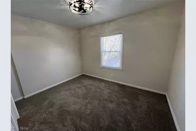 1395 Goodyear Boulevard, Akron, OH 44305 - Photo 29