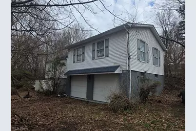 2031 Pickering Street, East Liverpool, OH 43920 - Photo 3