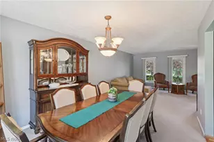 14784 Stone Creek Oval, Strongsville, OH 44149 - Photo 9