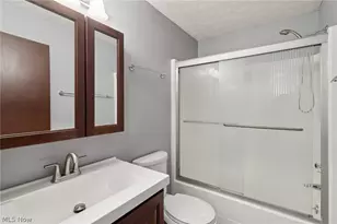 14784 Stone Creek Oval, Strongsville, OH 44149 - Photo 29