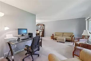 14784 Stone Creek Oval, Strongsville, OH 44149 - Photo 5