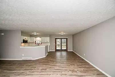 2391 Libra Circle SW, Canton, OH 44706 - Photo 5