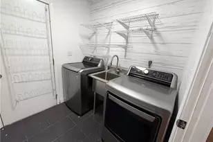 7049 Woodland Ave, Chagrin Falls, OH 44023 - Photo 15