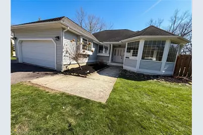 7049 Woodland Avenue, Chagrin Falls, OH 44023 - Photo 7